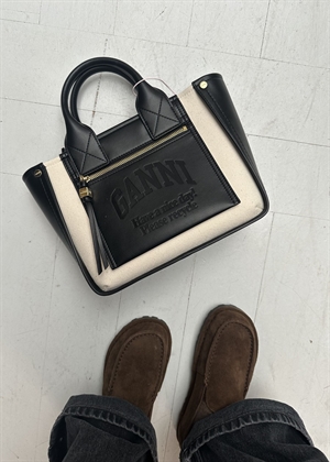 Small Pocket canvas tote Black A6795 Ganni 